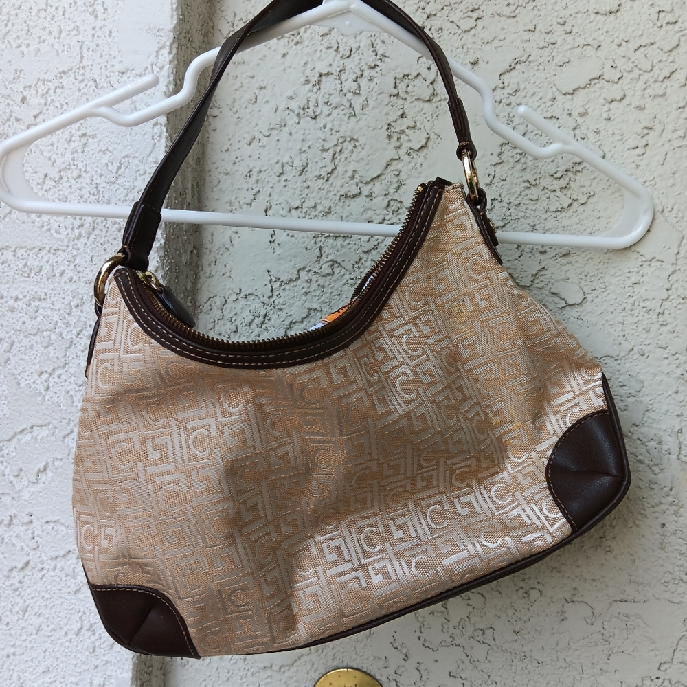 Liz Claiborne Cream & Brown Shoulder Bag, Great Cond. w/ New Pumpkin Lining..